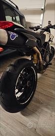 ducati hypermotard 796