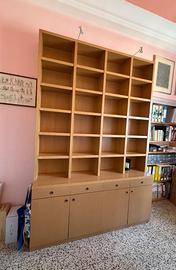Mobile librera artigianale in legno