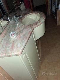 Mobile bagno in marmo rosa