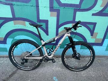 Canyon Lux Trail CF 7 2022