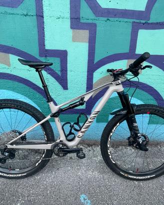 Canyon Lux Trail CF 7 2022