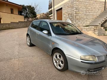 Alfa romeo 147