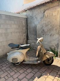 Vespa 125 VNA1T conservatissima manubrio chiuso