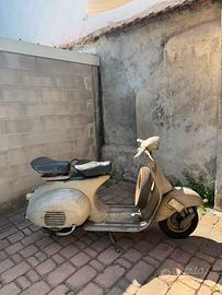 Vespa 125 VNA1T conservatissima manubrio chiuso