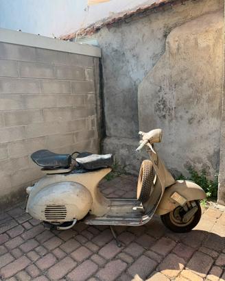 Vespa 125 VNA1T conservatissima manubrio chiuso