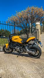 Ducati Monster 821
