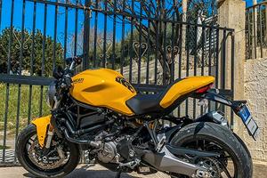 Ducati Monster 821