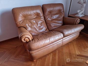 Divano in pelle 2 posti color cuoio