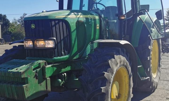 John Deere 6920