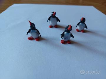 FAMIGLIOLA DI PINGUINI IN VETRO DI MURANO.