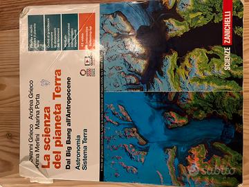 Testi scolastici usati a metà prezzo