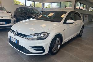 Volkswagen Golf 1.5 TSI 5p. R-Line