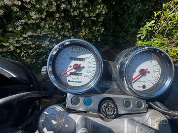 Kawasaki ZR-7 750