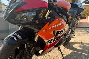 Cbr 1000 rr fireblade