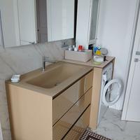 Mobile bagno in cristallo