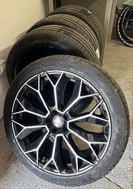 Cerchi in lega Porsche Macan 21" con gomme