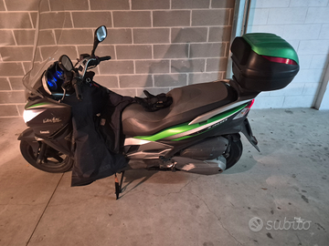 Kawasaki j300 anno 2017 in uso