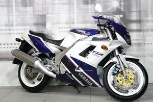 Yamaha FZR 1000 Ex Up