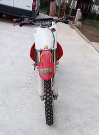 Honda CRF cross