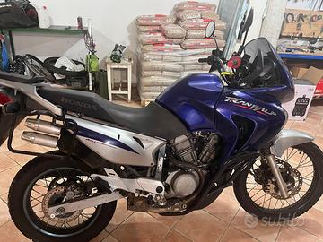 Honda transalp 650 2006
