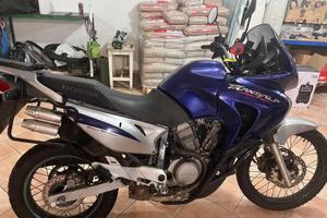 Honda transalp 650 2006