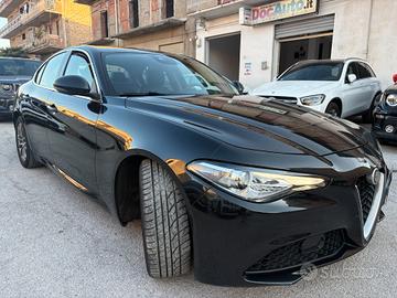 Alfa Romeo Giulia 2.2 Turbodiesel 180 CV Super