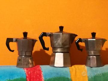 3 MOKA CAFFE': Una 3 Tazze +Due 1 tazza +Accessori