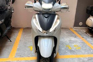 HONDA SH 300 sport