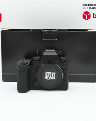 Panasonic S5 IIX