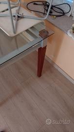 tavola in vetro con 6 sedia 