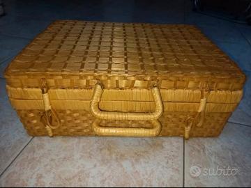 valigetta in vimini per pic nic