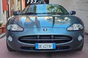 Jaguar XK XK8 4.2 V8 Coupé