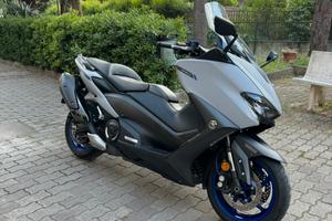 Yamaha T Max 560