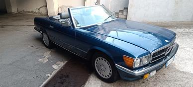 Mercedes Sl 300-Eleganza senza tempo -