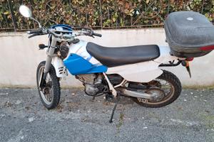 moto yamaha 600 tt