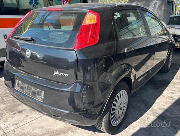FIAT GRANDE PUNTO per ricambi usati