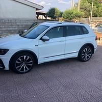 volkswagen Tiguan 2.0 tdi R-Line 150cv dsg