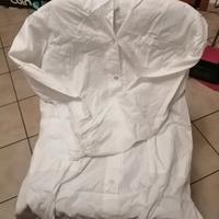 camice e occhiali da lavoro 