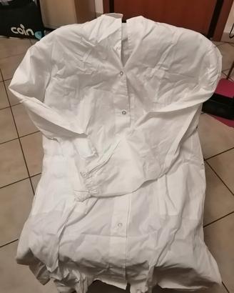 camice e occhiali da lavoro 