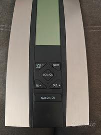 Orologio digitale da muro