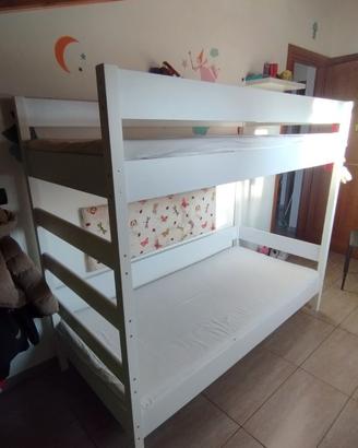 Letto a castello in legno bianco