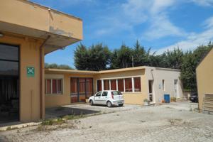 Complesso artigianale/ind.le con uffici