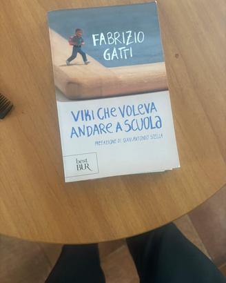 Libro Viky che voleva andare a scuola