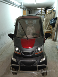 Auto elettrica per anziani e disabili
