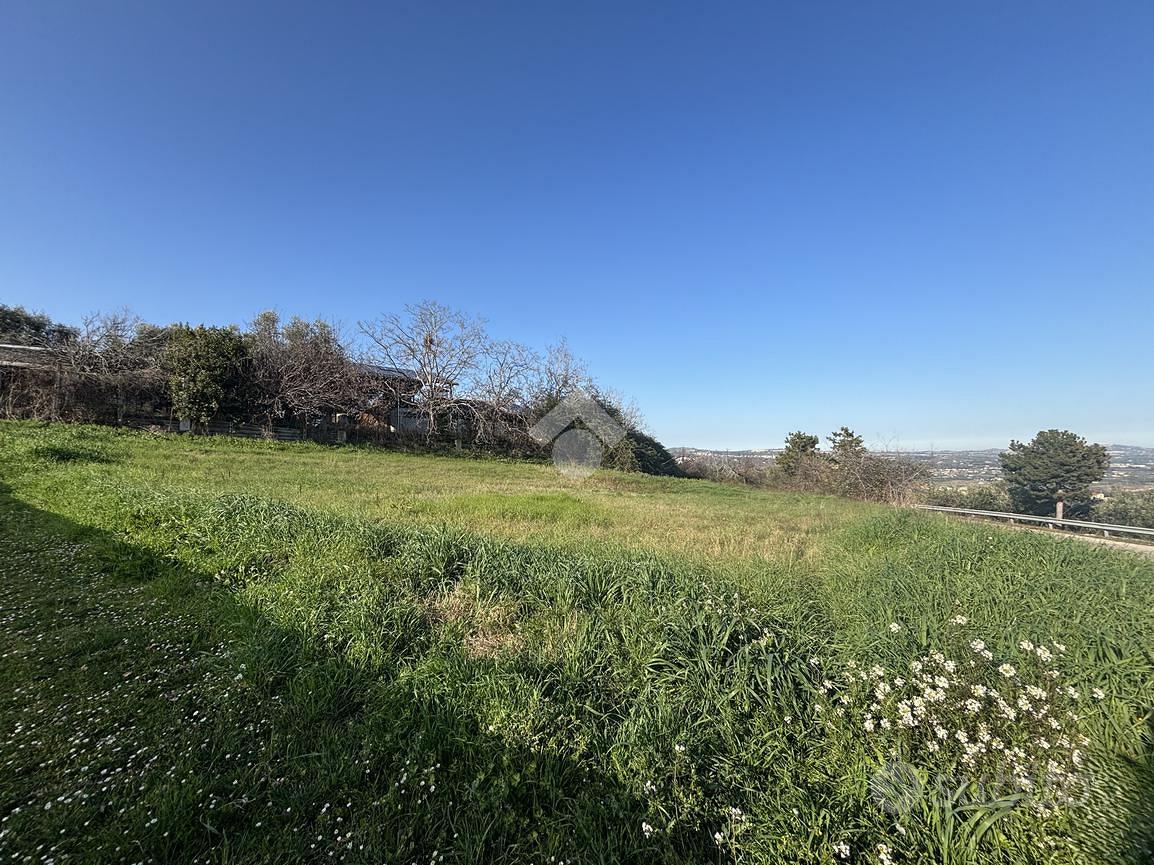 TER. RESIDENZIALE A CELLINO ATTANASIO - Vista 4