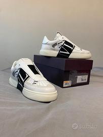 sacrpe valentino nuove