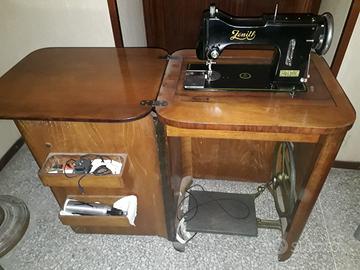 Macchina da cucire Zenith 1960