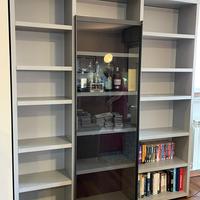 Libreria di legno laccato
