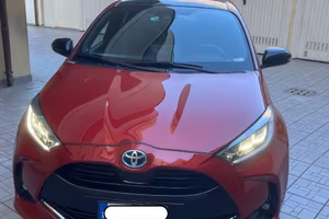 Toyota YARIS 1.5 Hybrid (116 CV) Lounge MY22