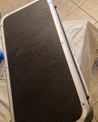 dj hero renegade incompleto